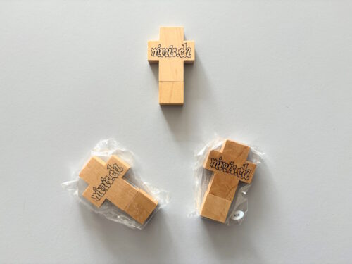 USBStick In Kreuzform